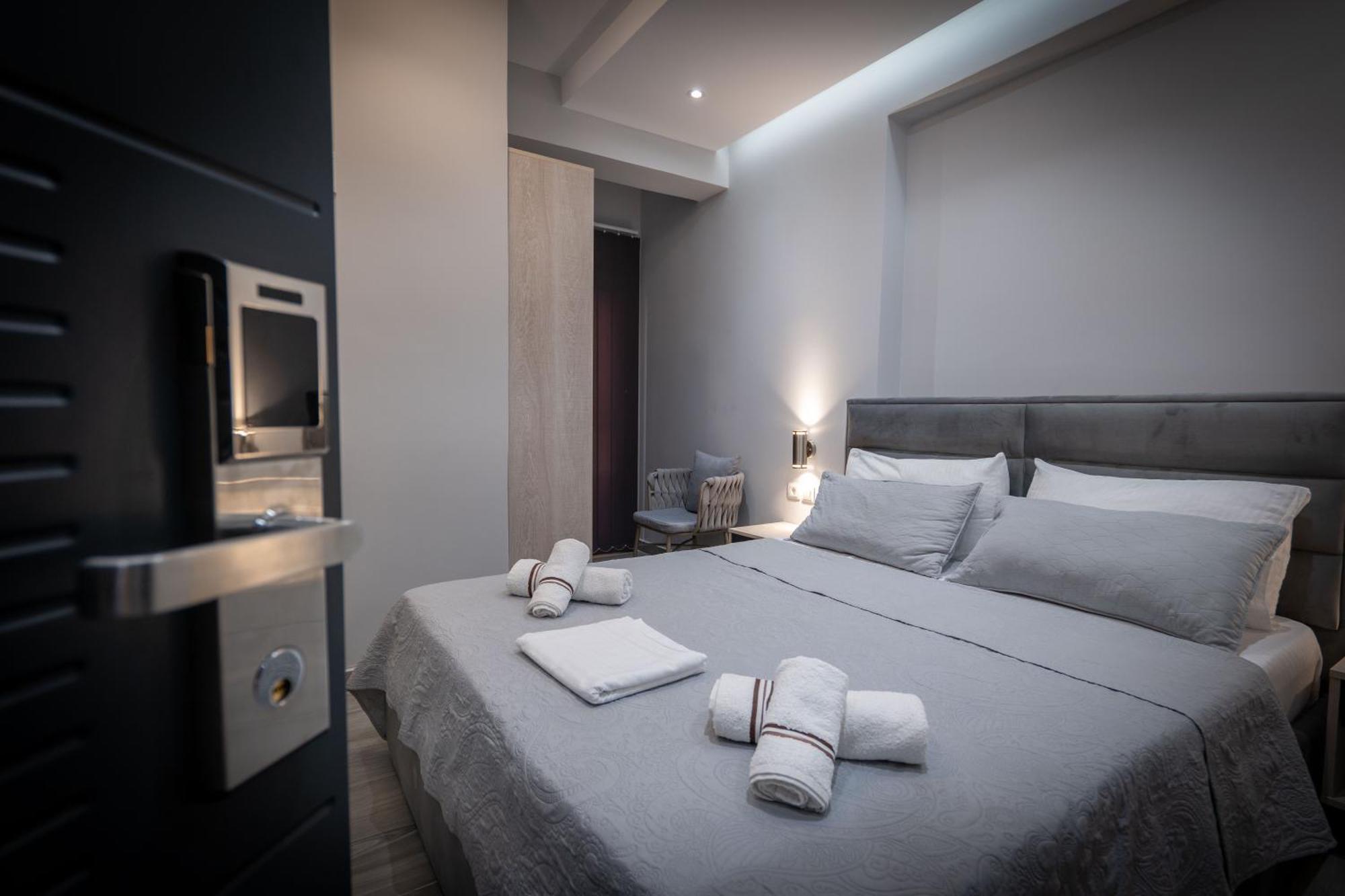 Hotel Porti Saranda Extérieur photo