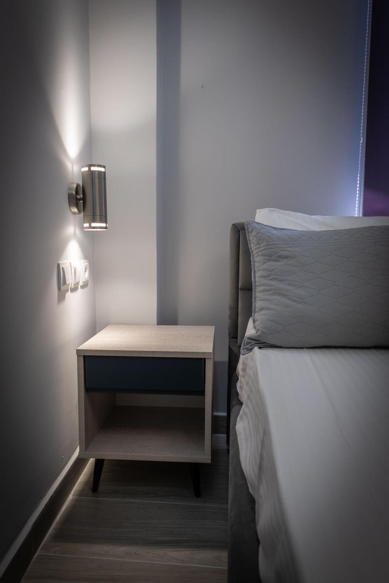 Hotel Porti Saranda Extérieur photo