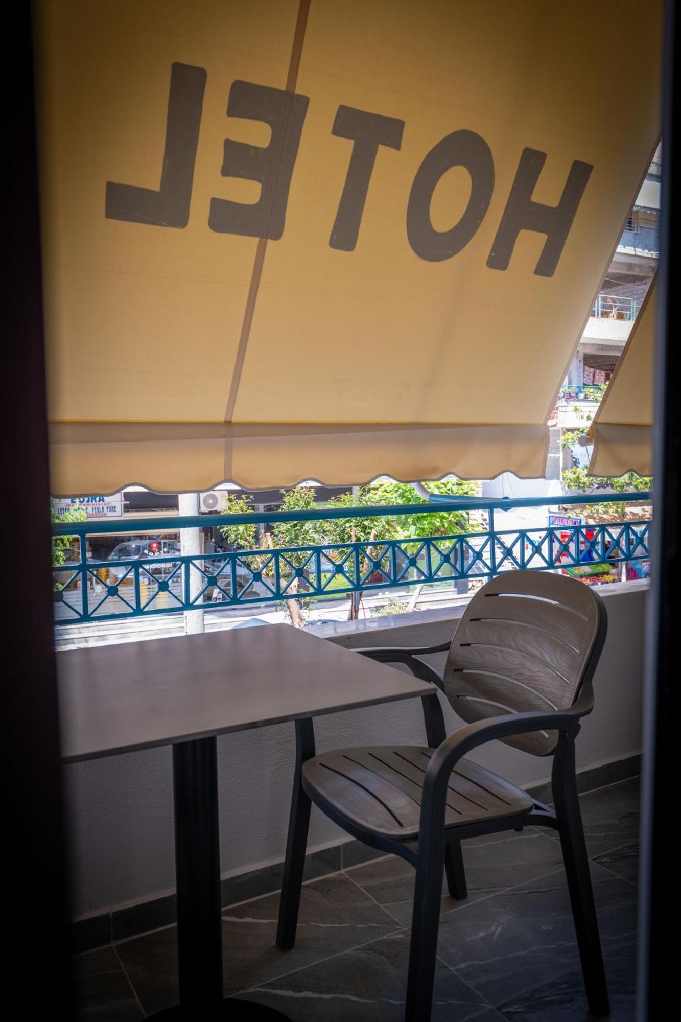 Hotel Porti Saranda Extérieur photo