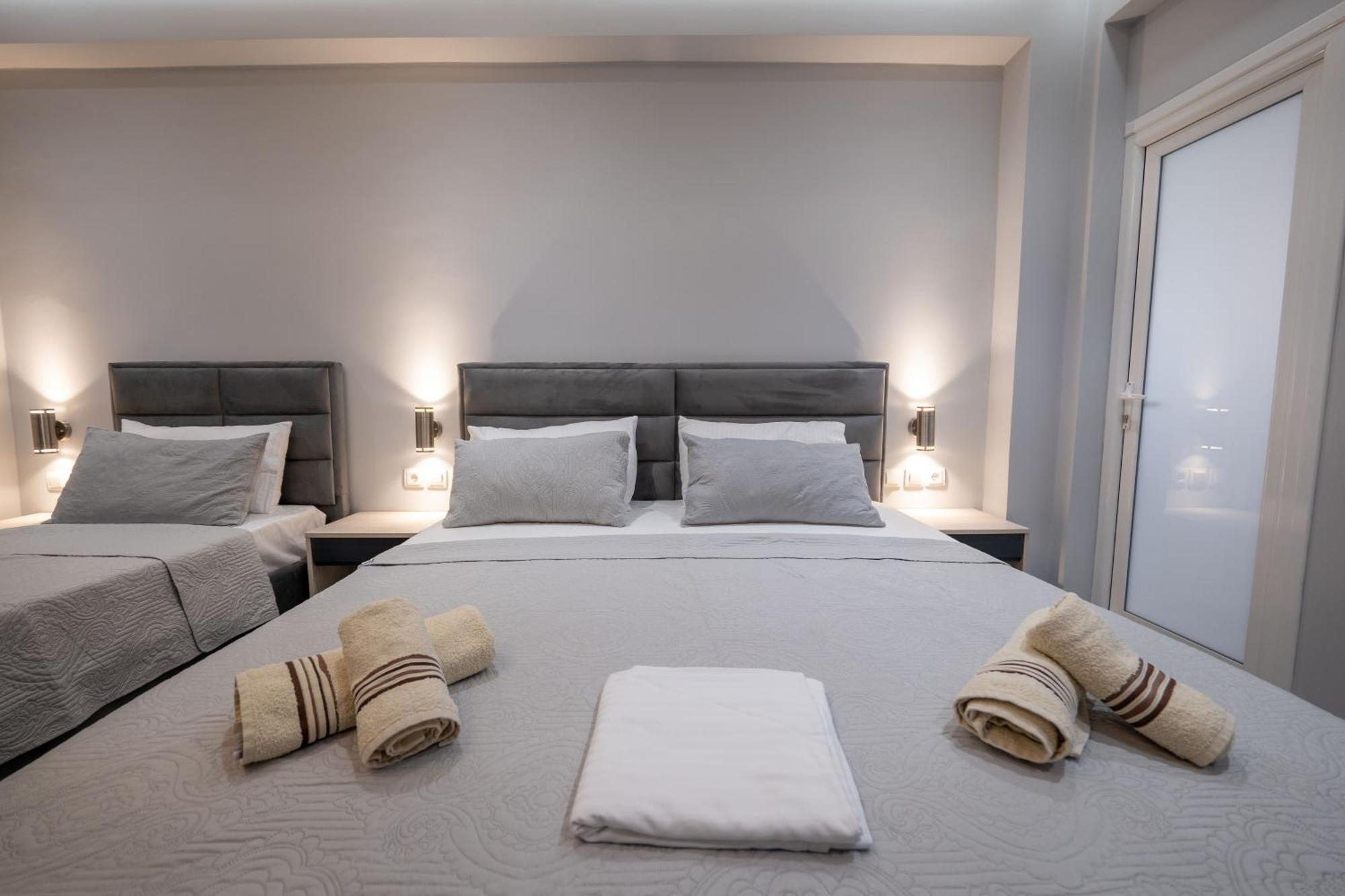 Hotel Porti Saranda Extérieur photo
