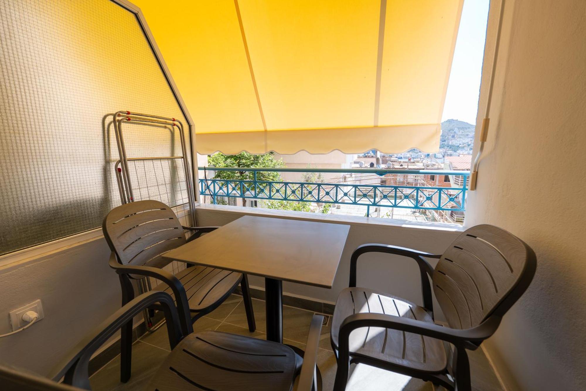 Hotel Porti Saranda Extérieur photo
