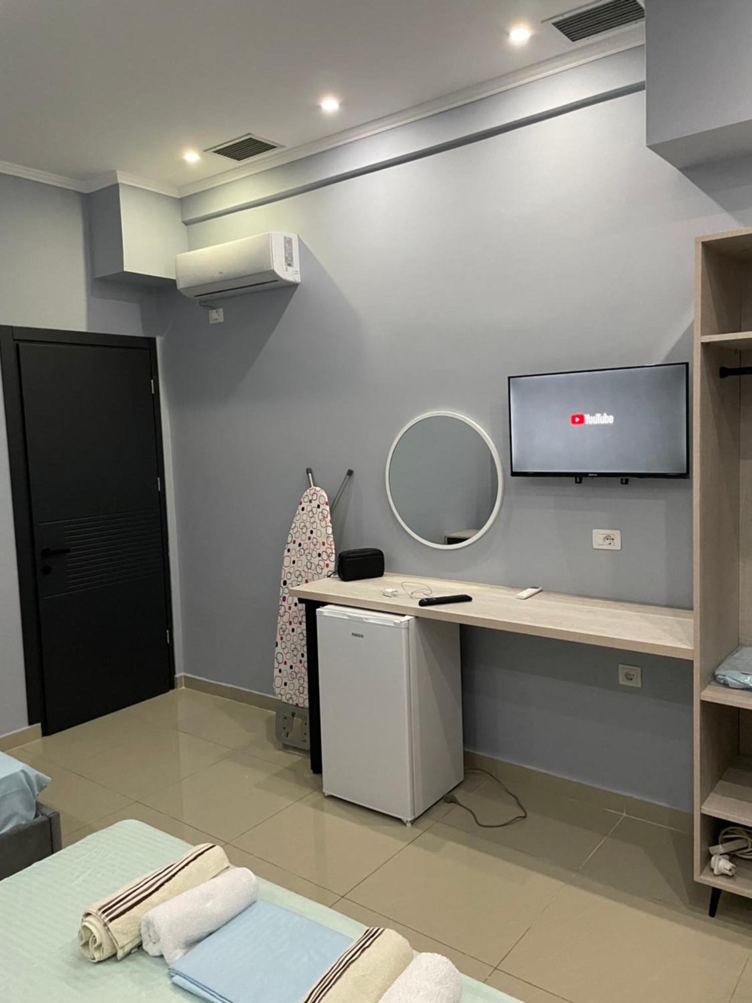 Hotel Porti Saranda Extérieur photo