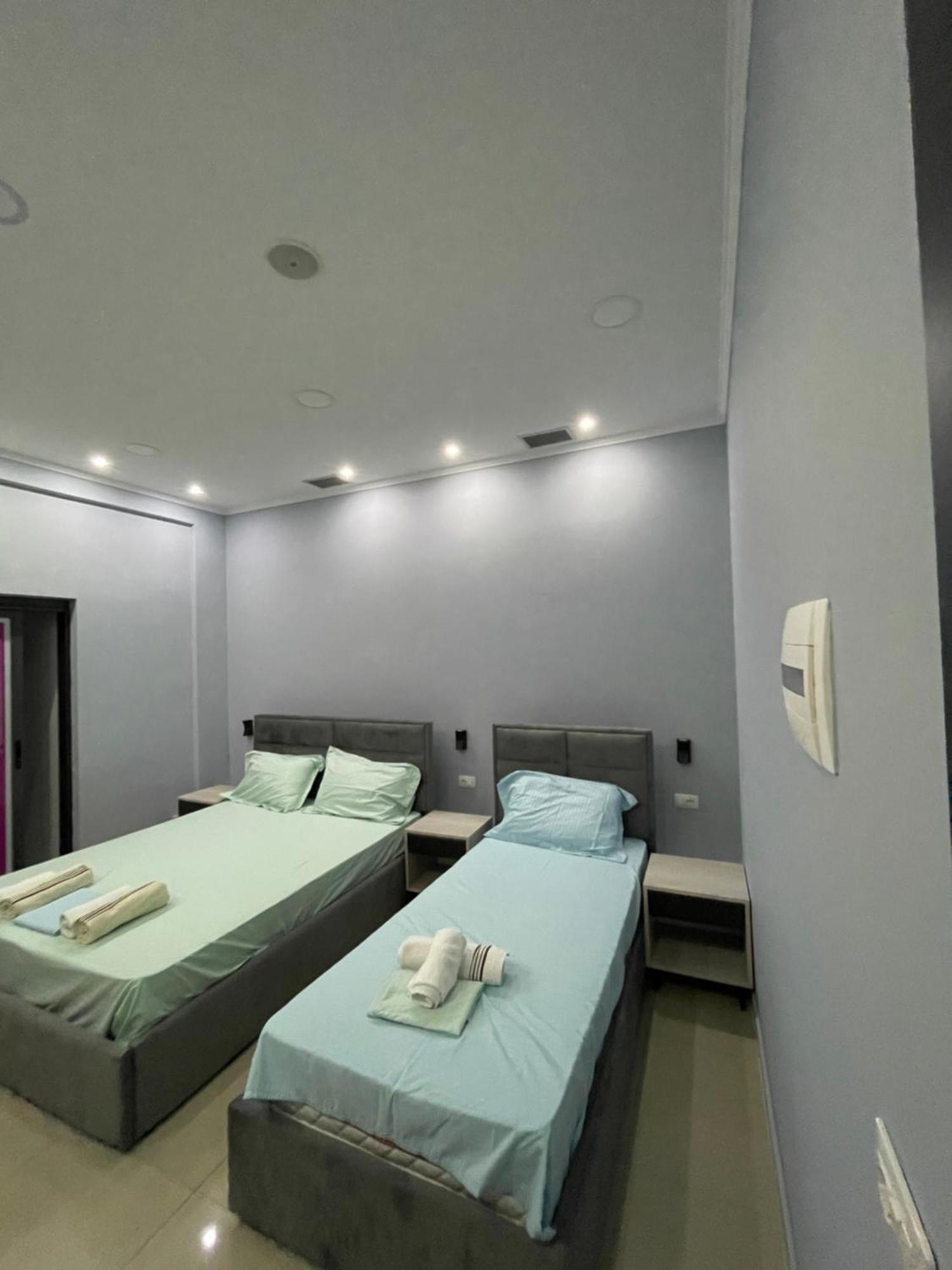Hotel Porti Saranda Extérieur photo
